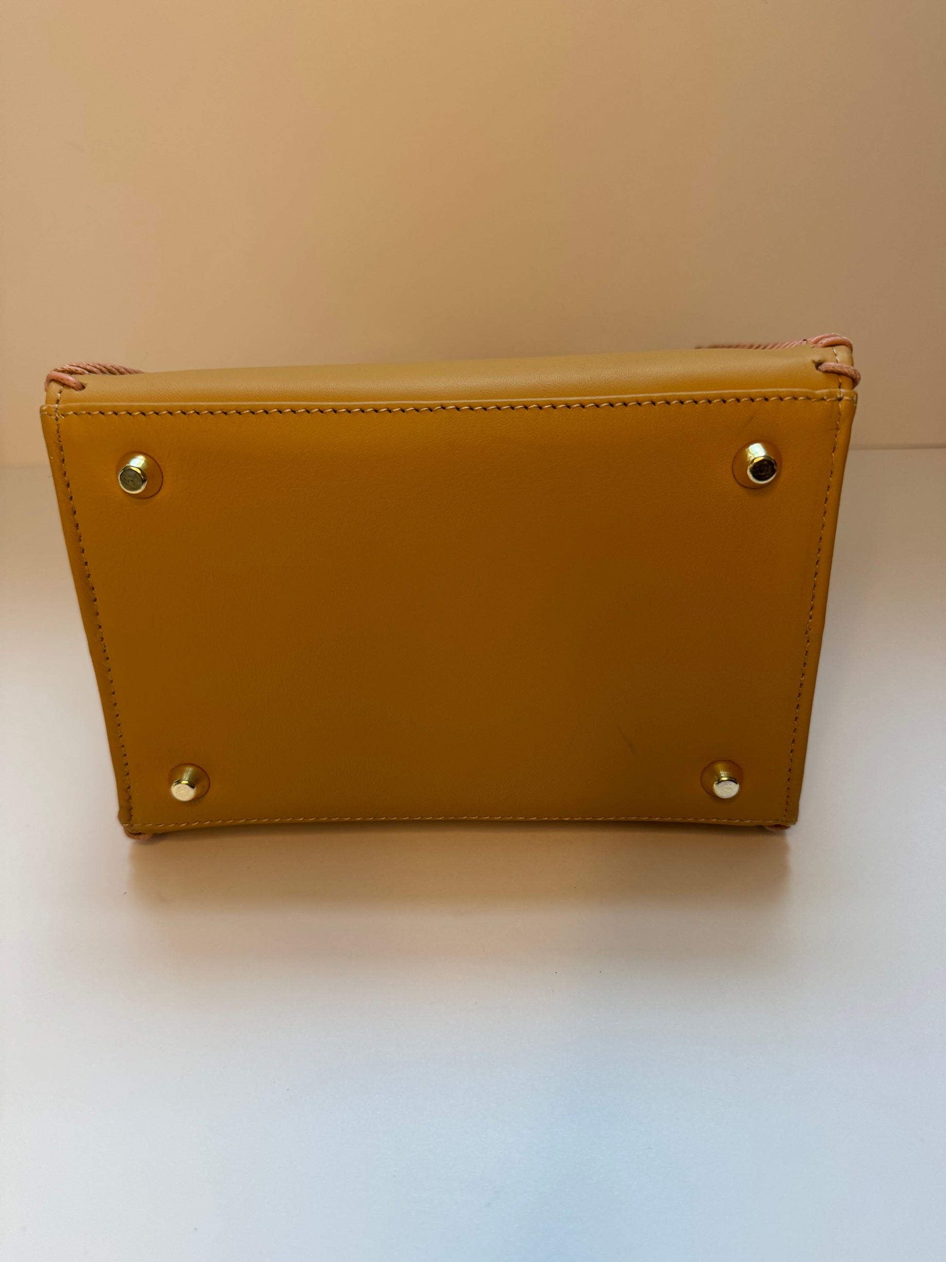 Mini Brown